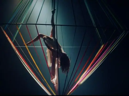 ustopia-in2it-dance-and-circus-by-mireia-pinol-aspect-ratio-27-20 Ustopia, In2iT dance and circus